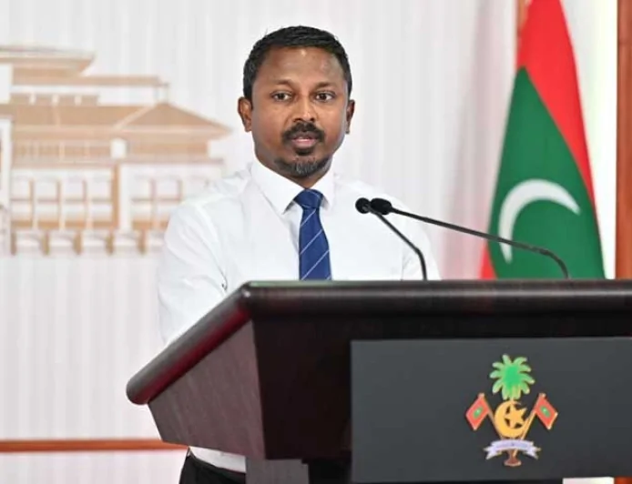 މީޑިއާ ބިލު އިޞްލާހުކުރެވިދާނެ، އަނބުރާ ގެންދަންޖެހޭކަމަށް ޤަބޫލުނުކުރަން: އޭޖީ އުޝާމް