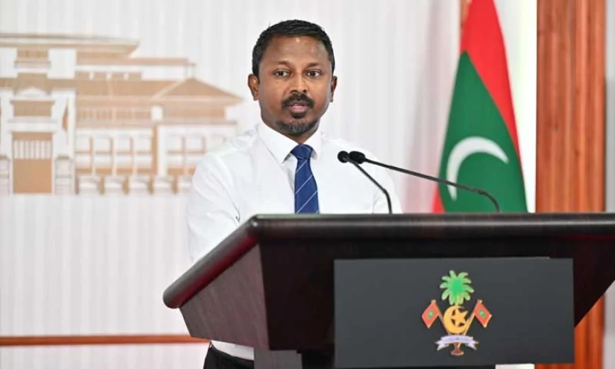 މީޑިއާ ބިލު އިޞްލާހުކުރެވިދާނެ، އަނބުރާ ގެންދަންޖެހޭކަމަށް ޤަބޫލުނުކުރަން: އޭޖީ އުޝާމް