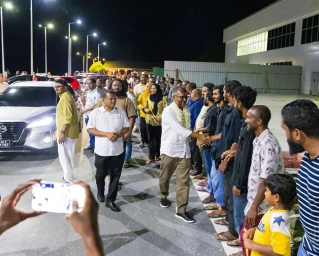 އައްޑޫ ސިޓީން އުފަލާއެކު ފައްޔާޒު އިސްމާއީލަށް މަރުހަބާ ކިޔަނީ!